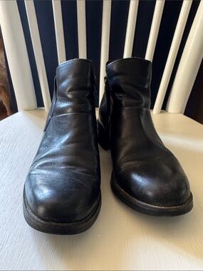 Timberland Black Leather Chukka Boots - Side Zip Ankle